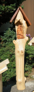 Kapliczka drewniana Jezus Frasobliwy - wysoka, drewno, kolor naturalny