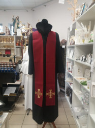 Stuła czerwona ze złotym krzyżem.jpeg