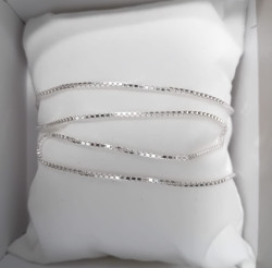 łańcuszek o splocie kostka