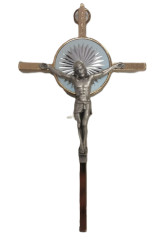Krzyż metalowy w kolorze złotym 12,5cm.jpg