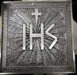 Tabernakulum z symbolem IHS, srebro patynowane