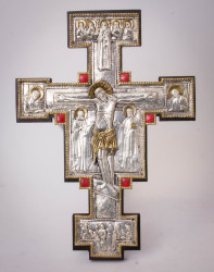 Wiszący krzyż Giotta, wysokość 31 cm, czerwony kwarc