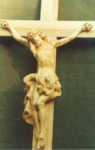 Rzeźba Chrystusa na krzyżu