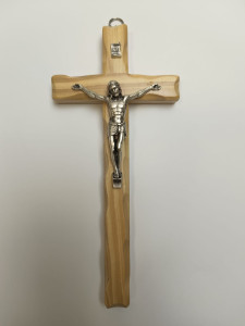 Krzyż wiszący z drewna oliwnego, 21 cm