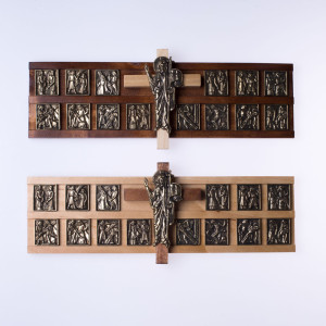 Krzyż wiszący, 10 sztuk, drewniany z Drogą Krzyżową, wysokość 10 cm