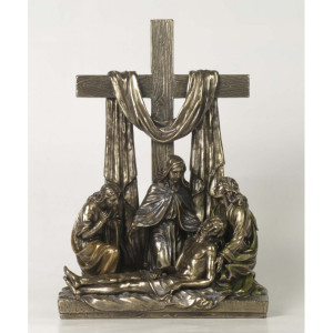Figurka przedstawiająca zdjęcie z krzyża, wysokość 30,5 cm