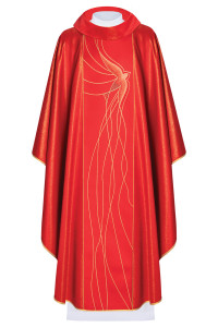 Ornat z błyszczącej tkaniny bogato haftowany LE/7015 Czerwony