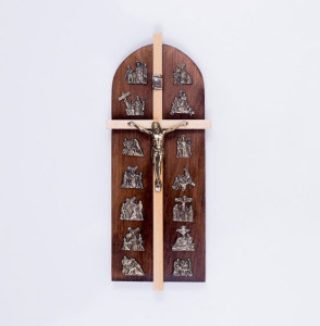 Krzyż wiszący z Drogą Krzyżową, 20 sztuk, drewniany, wysokość 20 cm