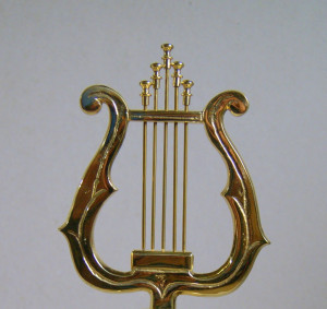 Zwieńczenie kościelne, głowica do sztandaru - harfa