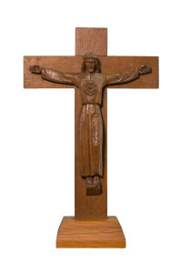 Krzyż stojący, rzeźba dębowa, wysokość 40 cm