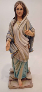 Figura Maria z Nazaretu, rzeźba drewniana, wysokość 60 cm