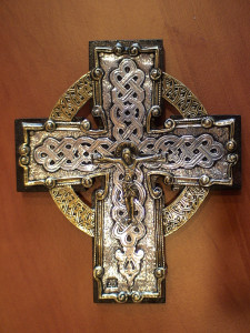 Krzyż Celtycki z pasyjką, wiszący, wysokość 12 cm