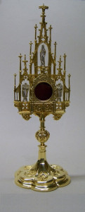 Relikwiarz gotycki, do wyboru mosiądz, mosiądz srebrzony lub złocony, wysokość 36 cm