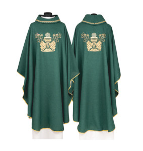 Ornat zielony z IHS, kielichem i winogronem