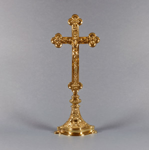 Krzyż ołtarzowy, mosiężny, wys. 39 cm