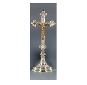 Krzyż ołtarzowy, mosiądz srebrzony, wysokość 39 cm