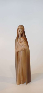 Figura Matka Boska z dzieciątkiem , rzeźba drewniana, wysokość 21 cm  