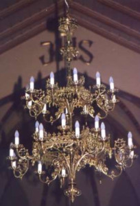 Żyrandol gotycki 30-płomienny, II poziomowy 