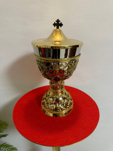 Puszko-kielich z kamieniami 30 cm