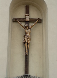Rzeźba - Jezus Ukrzyżowany, drewno lipowe, korona kuta (metal), wys. 180 cm