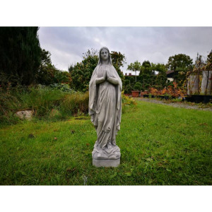 Figura Matki Boskiej z betonu architektonicznego, wysokość 56 cm