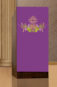 Obrus na lektorium z IHS, kolor fioletowy